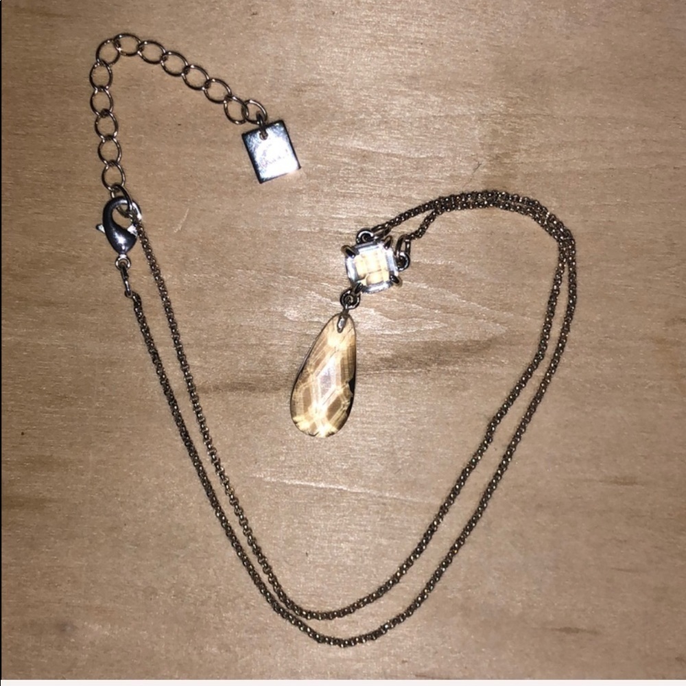 Nine West teardrop pendant necklace sz 15.5”-17.5”